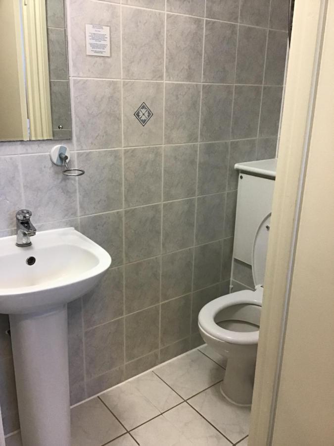 Trevelyan Hotel Илфорд Экстерьер фото