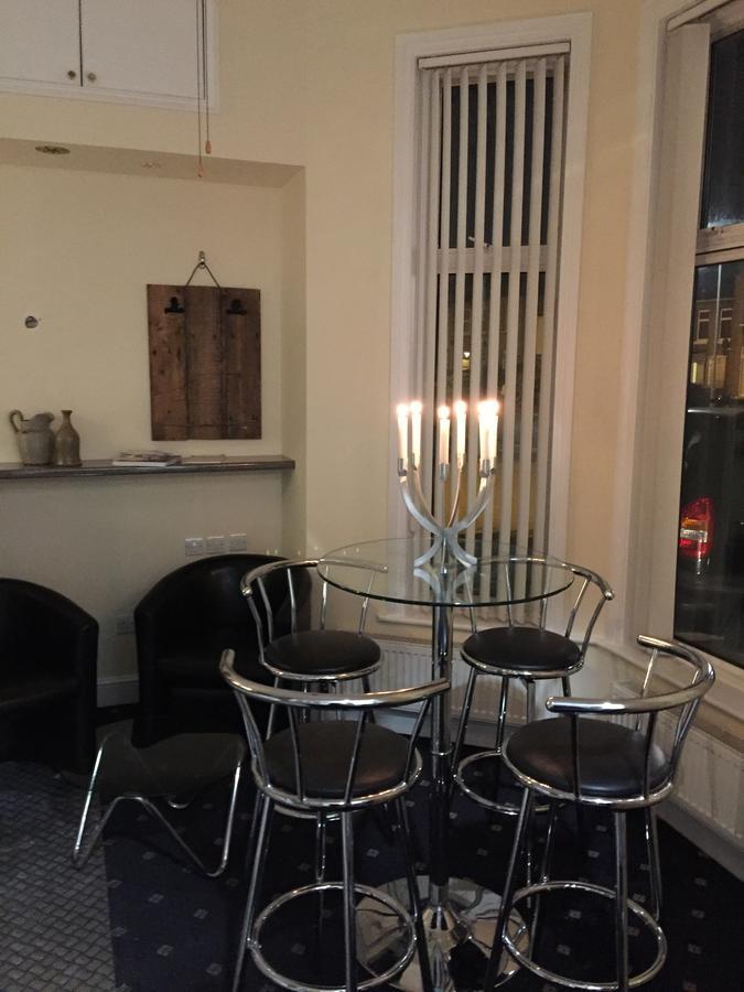 Trevelyan Hotel Илфорд Экстерьер фото