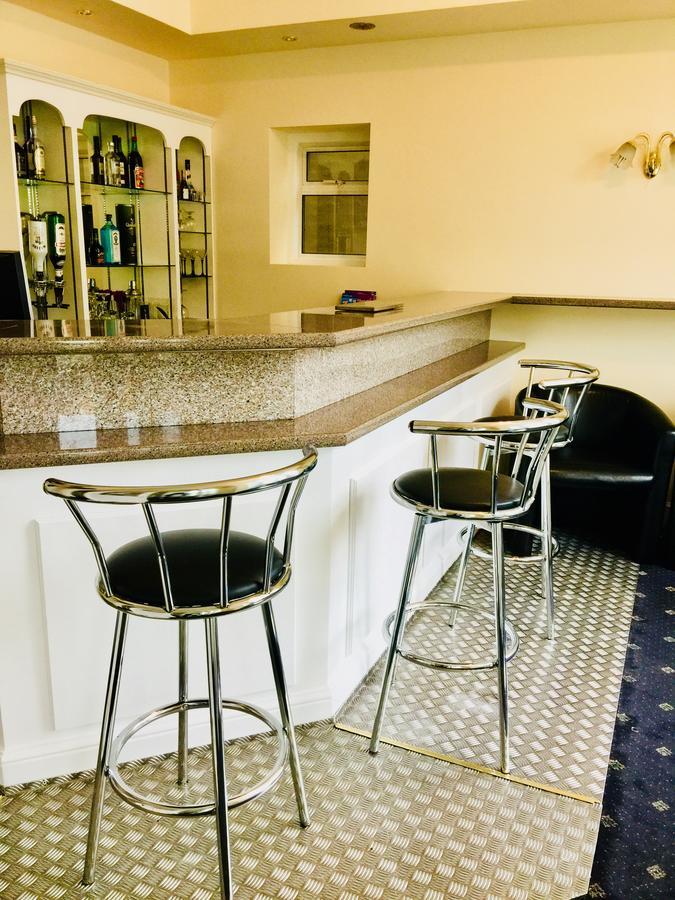 Trevelyan Hotel Илфорд Экстерьер фото