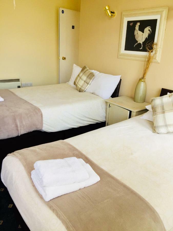 Trevelyan Hotel Илфорд Экстерьер фото